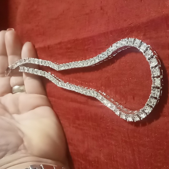 Crystal choker/collar necklace 20 inches can be used with extender. - Picture 4 of 10